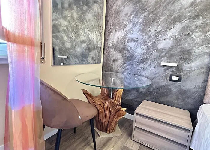 Athena Center Апартаменти *