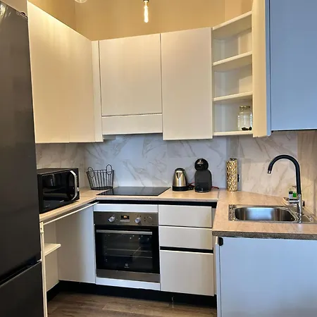 Athena Center Lägenhet