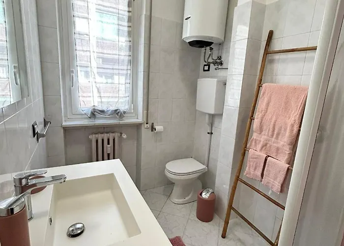 Lägenhet Athena Center